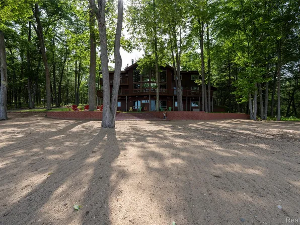2300 Bliss Ln, National City, MI 48748