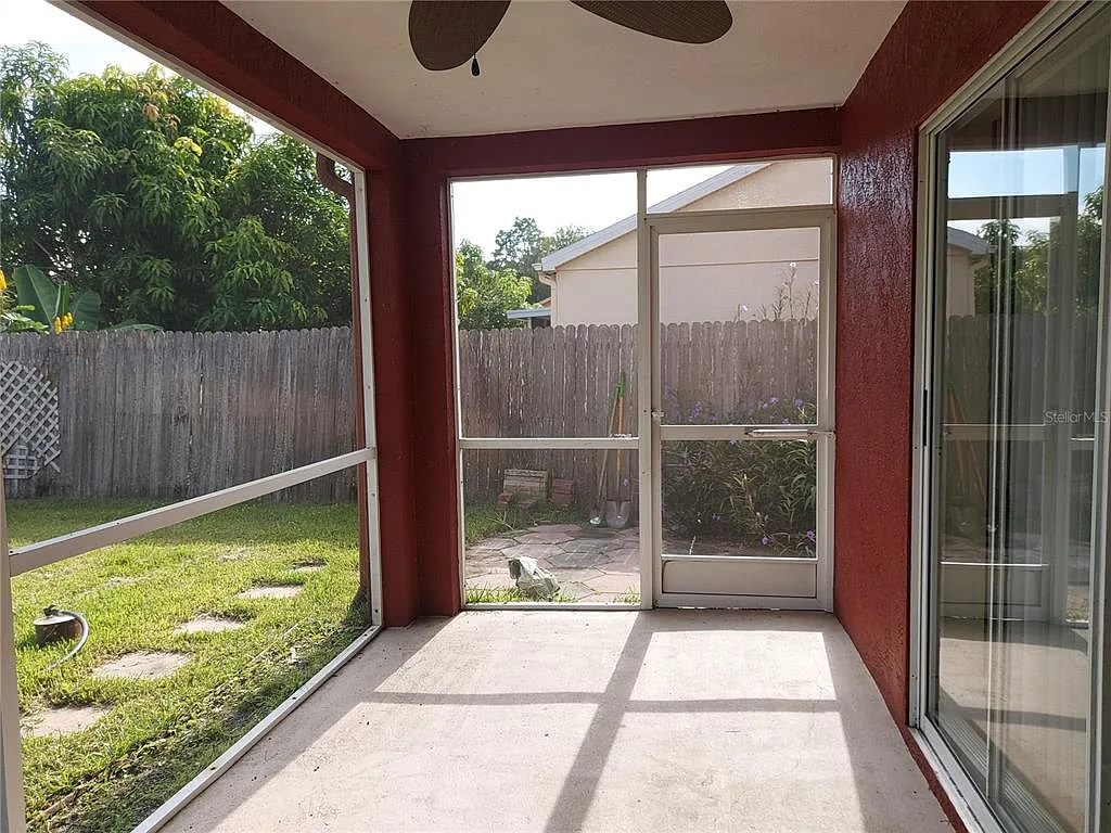 3 bed, 2.0 bath, 1632 sqft, $2,295 — Photo 3