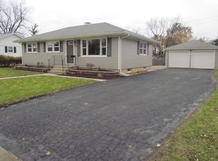 1637 W Illinois Ave, Aurora, IL