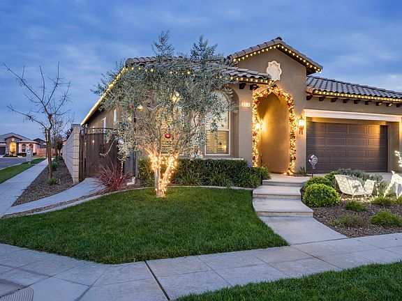 3rd image of 5870 E Eugenia Ave