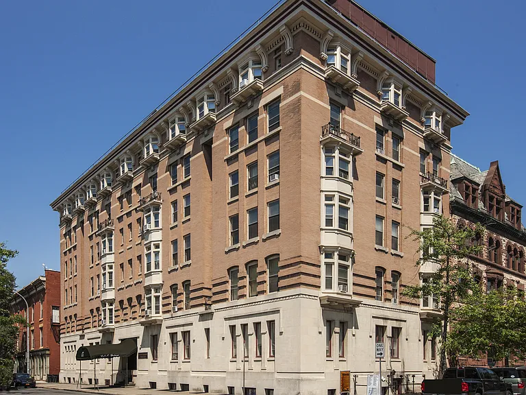 Caldwell Apartments — Photo 1