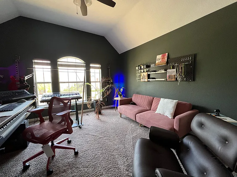 4112 Sun Meadows St — Photo 30