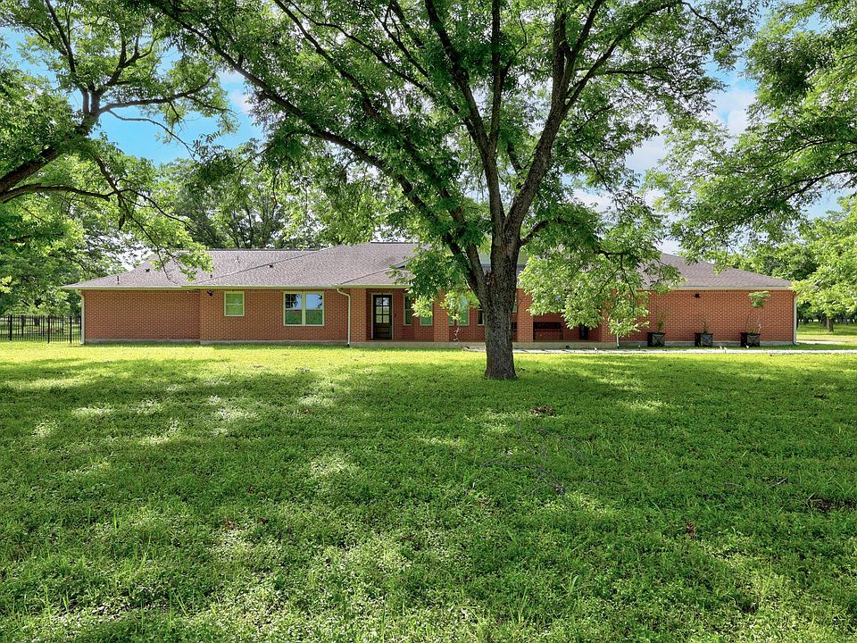 1st image of 3717 Buck Ln