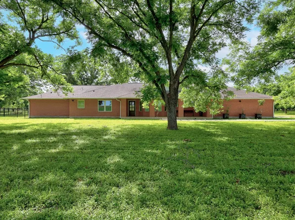 3717 Buck Ln, Del Valle, TX 78617