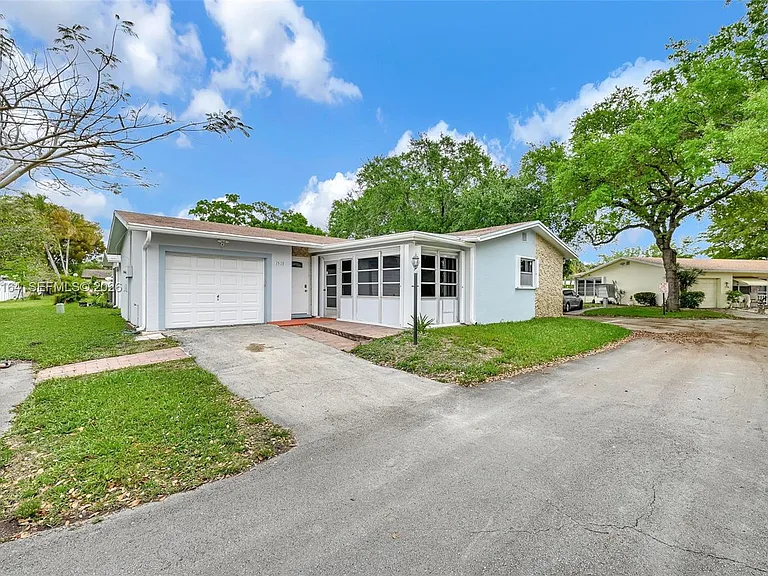 2528 SW Natura Blvd — Photo 30