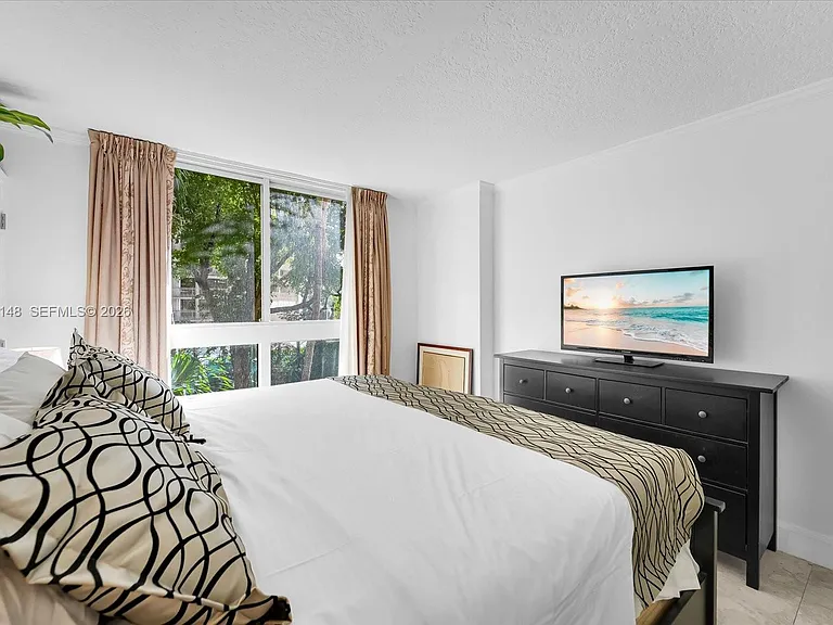 2951 S Bayshore Dr #307 — Photo 8