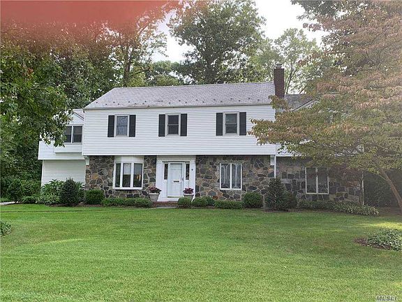 3rd image of 9 Fox Hunt Ln
