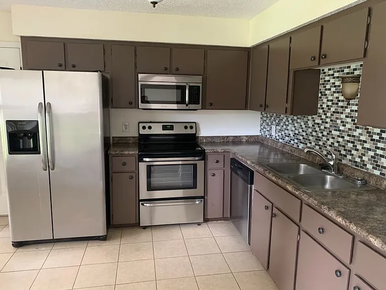 706 Timber Ridge Trl — Photo 12