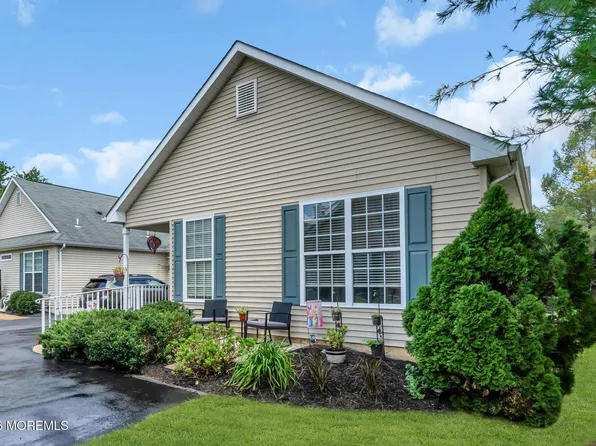 7 Fennel Court, Whiting, NJ 08759
