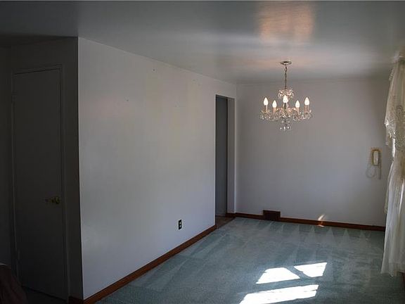 5th image of 606 Sunnyland Ave