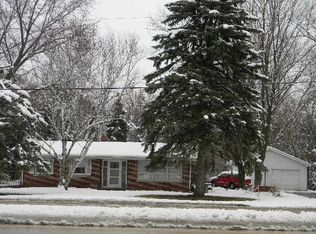 270 E Washington St, Oswego, IL 60543