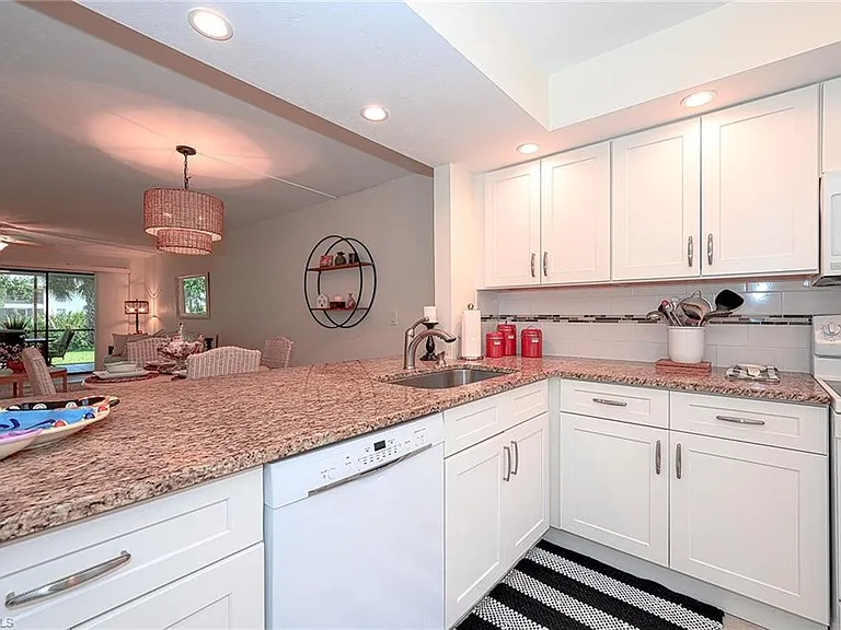 135 Cypress Way E #C — Photo 13