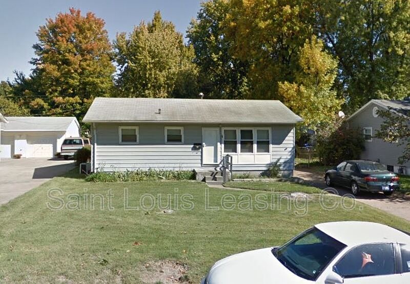 1st image of 925 Mark Twain Dr