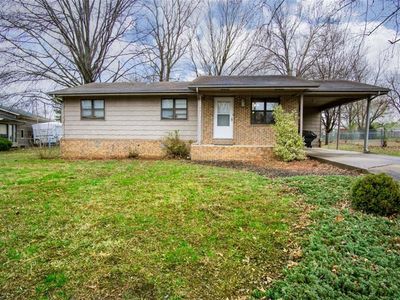 1105 Royal Dr, Bentonville, AR, 72712