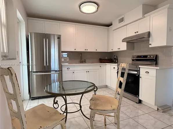 1400 Lincoln Rd APT 301, Miami Beach, FL 33139