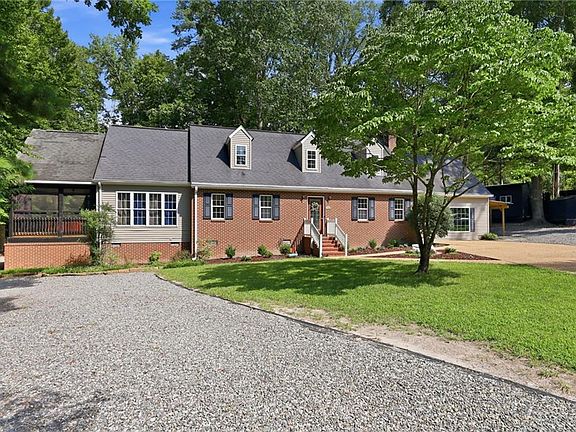 3rd image of 6499 Glenside Ct