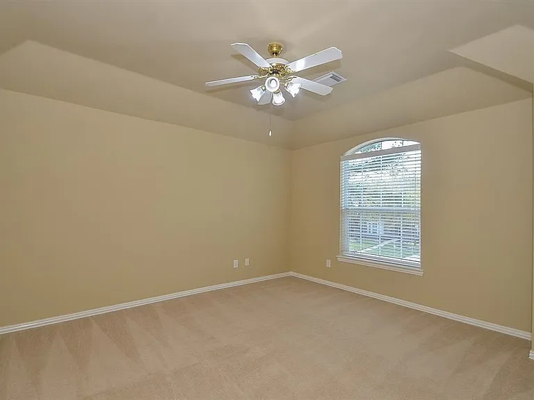 5503 Langhorne Ct — Photo 23