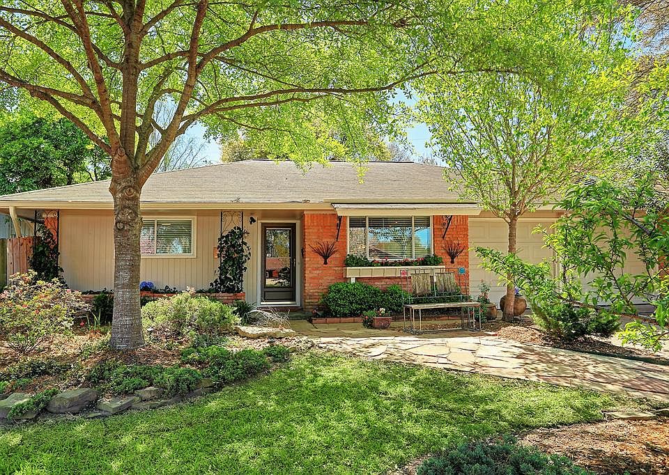 1st image of 5307 Poinciana Dr