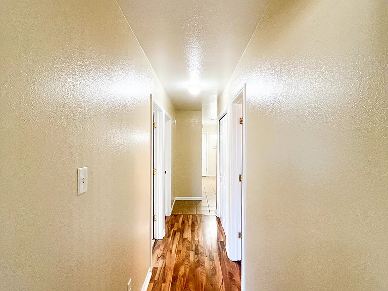 1303 Nicholas Cir #B — Photo 15