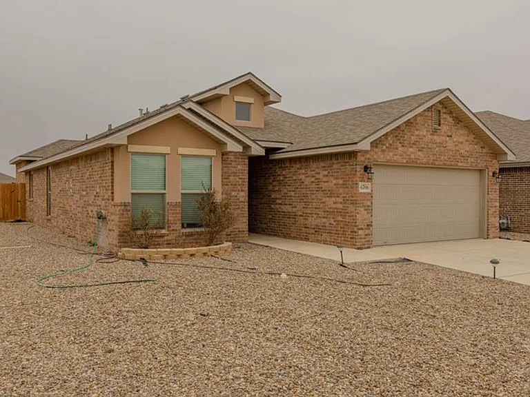 6706 Yellow Rose Ct — Photo 1