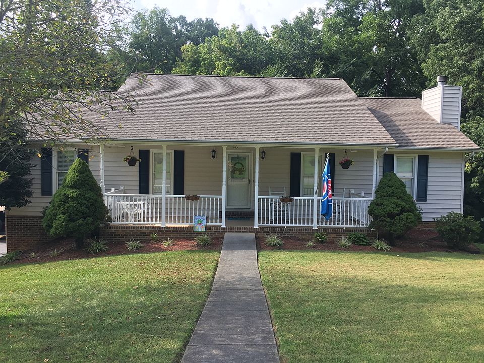 1st image of 139 Glen Oaks Dr