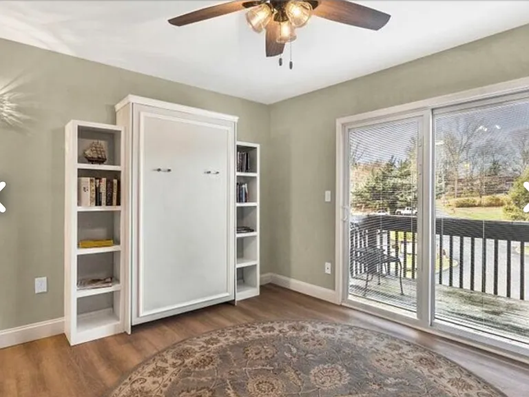 2840 Colonial Ave SW — Photo 5