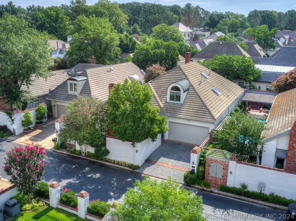 4813 S Yorktown Pl, Tulsa, OK 74105