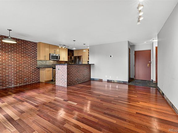 4th image of 460 S Marion Parkway #505