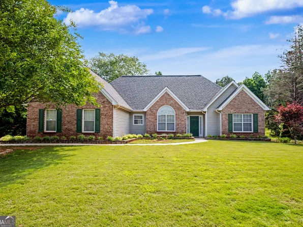 240 Albertas Ct, McDonough, GA 30252