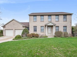 1956 Cherry Run Dr NW, Grand Rapids, MI 49504