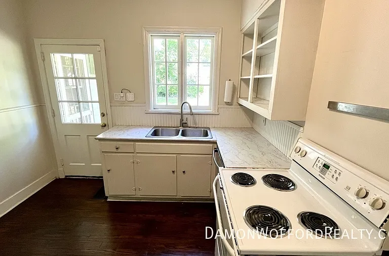 3917 N State St — Photo 12