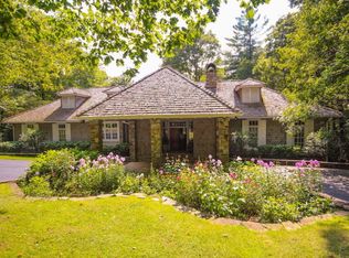 806 Silver Springs Rd, Sapphire, NC 28774