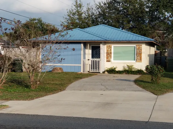 2401 Minnesota Ave, Lynn Haven, FL 32444