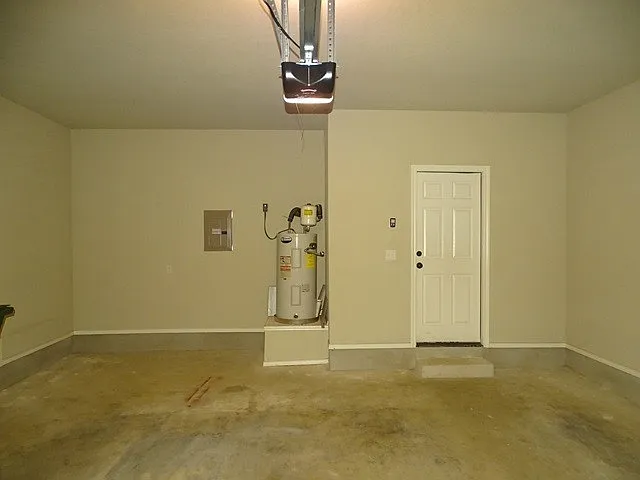 5826 Grandwood Dr — Photo 26