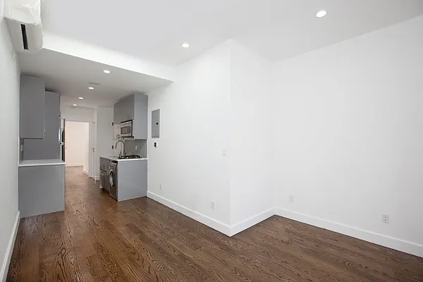 Rented by Living New York | media 4