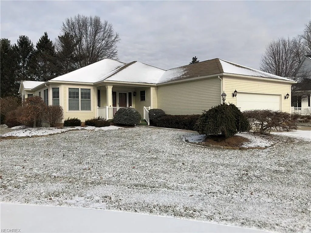 1521 Glenbreigh Cir photo 1