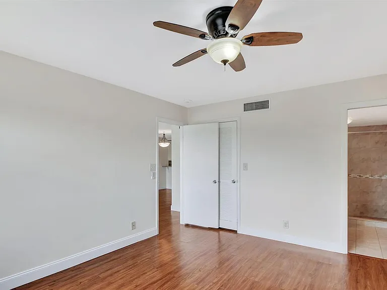 4539 Luxemburg Ct #304 — Photo 13