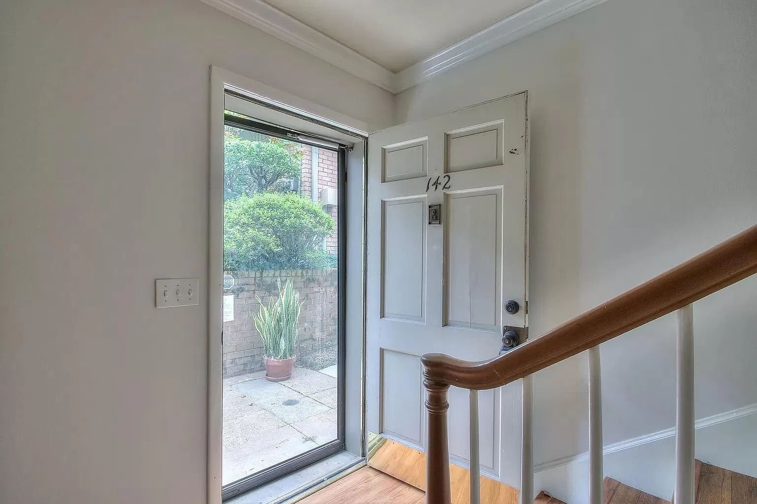 2 bed, 1.5 bath, 1126 sqft, $1,945 — Photo 3