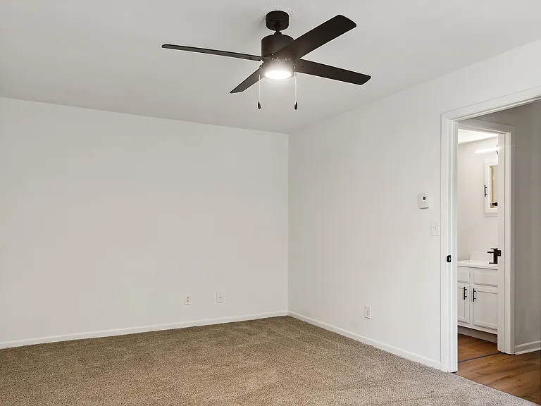 ReNew 3902 — Photo 15
