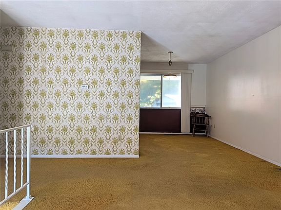 5th image of 9999 Laurel Ave