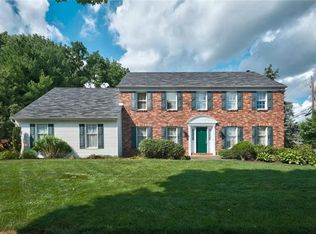 4769 Meadowview Dr, Macungie, PA 18062