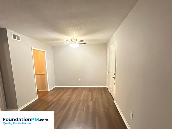 5th image of 3945 Macon Rd APT 5
