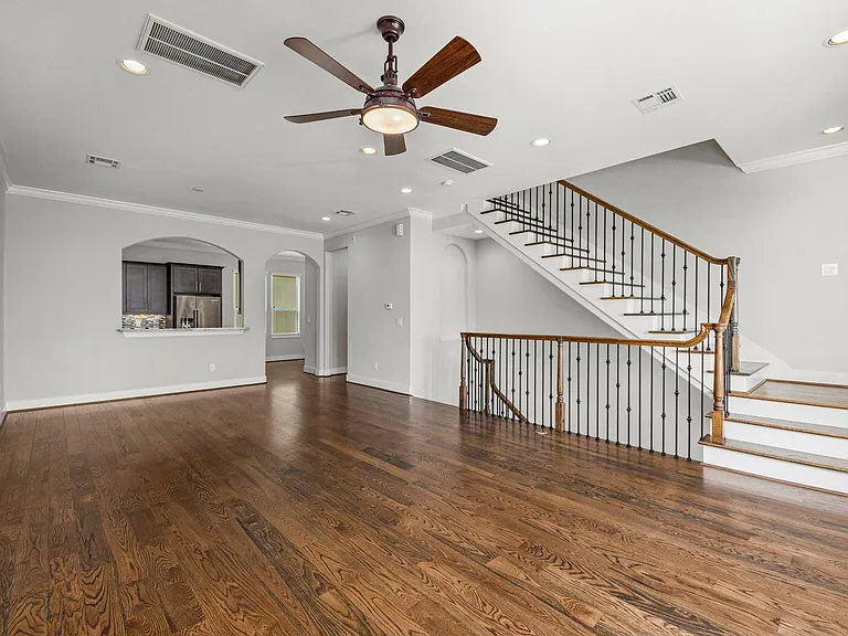 2018 McIlhenny St — Photo 15