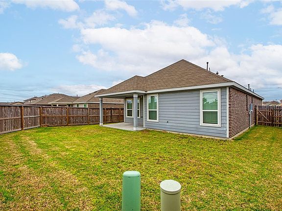 5th image of 12802 Camellia Glade Lane