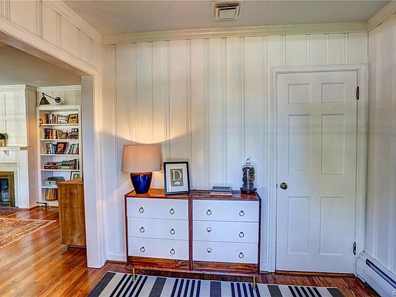 3rd image of 5817 Fitzhugh Ave