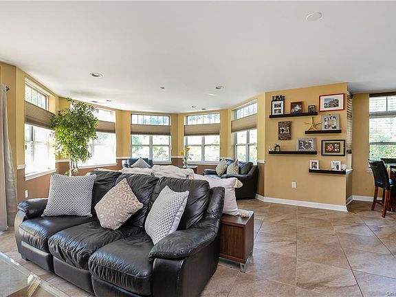 5th image of 3308 Leeward Dr