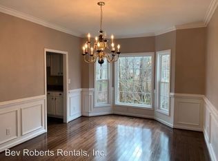 105 Lockheed Cir, Cary, NC 27513