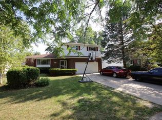 131 Grandview Dr, Amherst, NY 14228