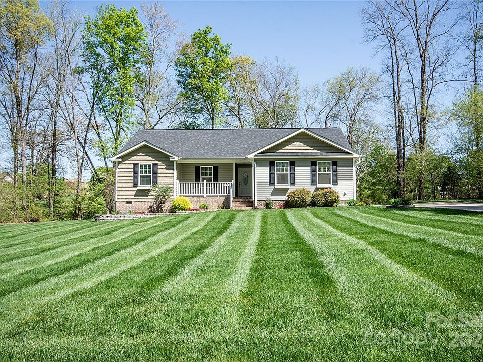 1st image of 195 Meadow Oaks Dr #42