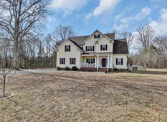 3rd image of 4905 Sweeney Cir